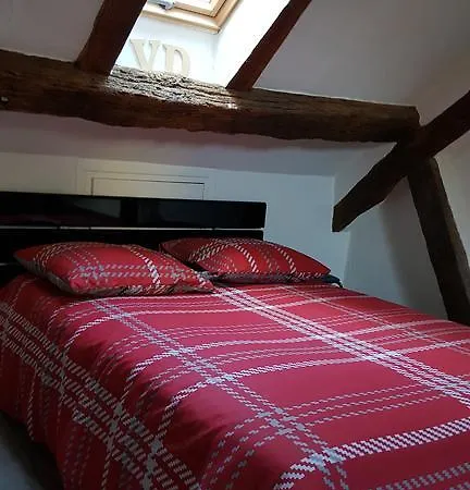 Duplex Notre Dame Apartment